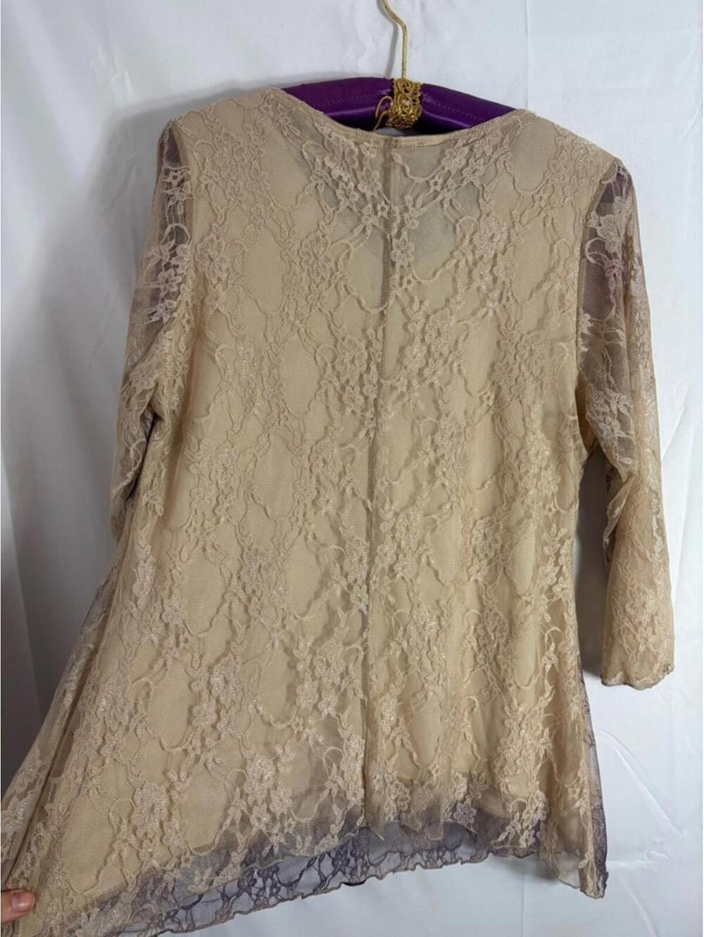 Whimsigoth Romantic Floral Lace V-Neck 3/4 Sleeve Shark-bite Hem Top Size L - Picture 7 of 15
